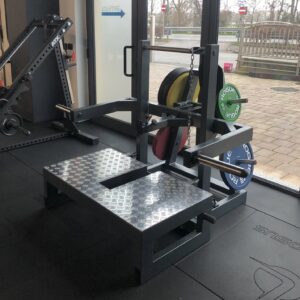 Belt Squat Machine - GYMEQUIP.EU - Professional Gym Equipment