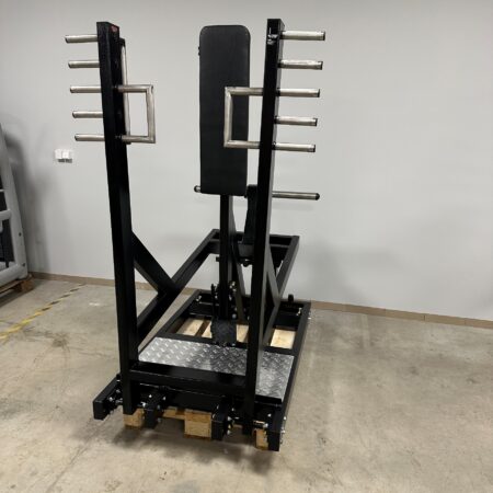 Standing-Chest-Press-Machine