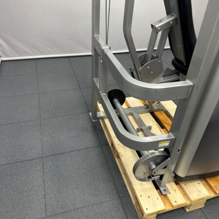 Cybex-Eagle-Incline-Press