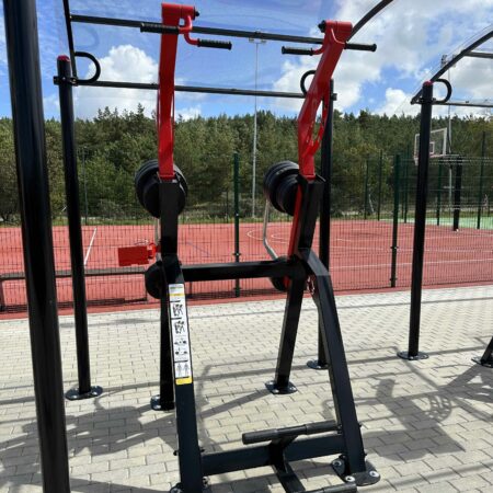 og605-outdoor-lat-pulldown-machine