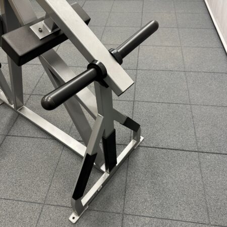 Cybex-Plate-Loaded-Advanced-Pulldown-1