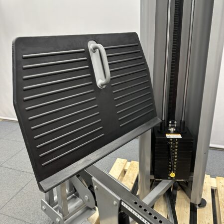 Nautilus-Studio-Selectorized-Leg-Press