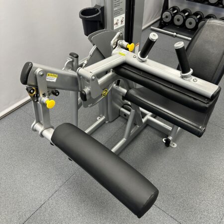 Cybex-VR1-Seated-Leg-Curl-1