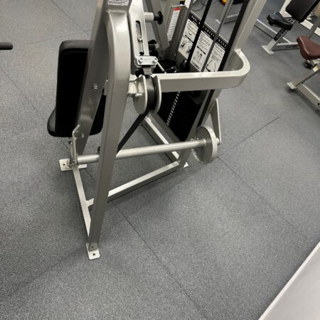 Cybex-VR2-Dual-Axis-Chest-Press-1