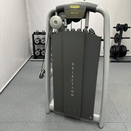 Technogym-Selection-Arm-Curl-1