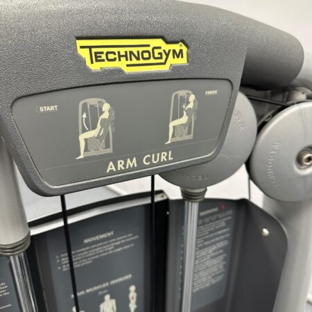 Technogym-Selection-Arm-Curl-1